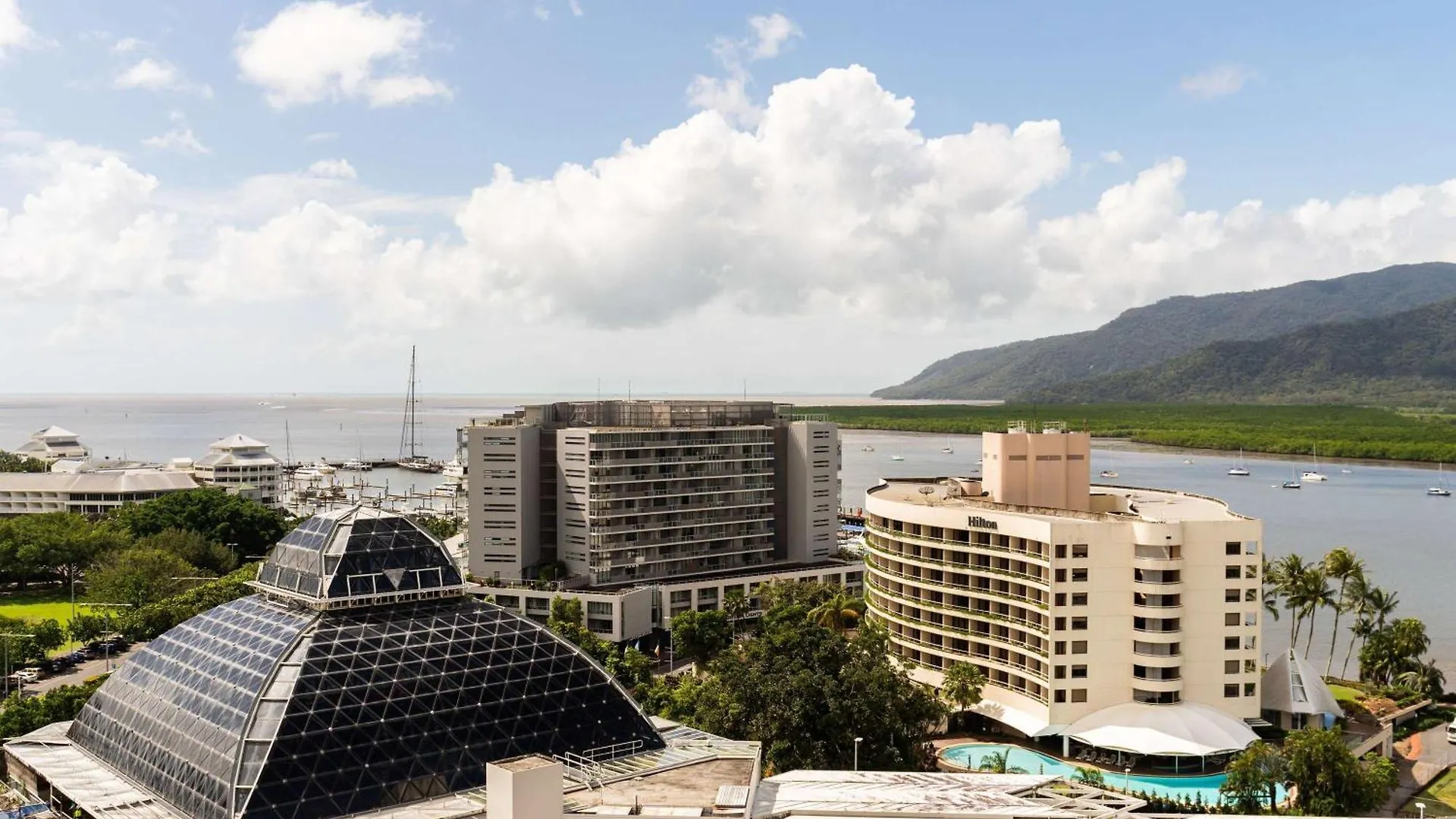 Hotel Pullman Cairns International