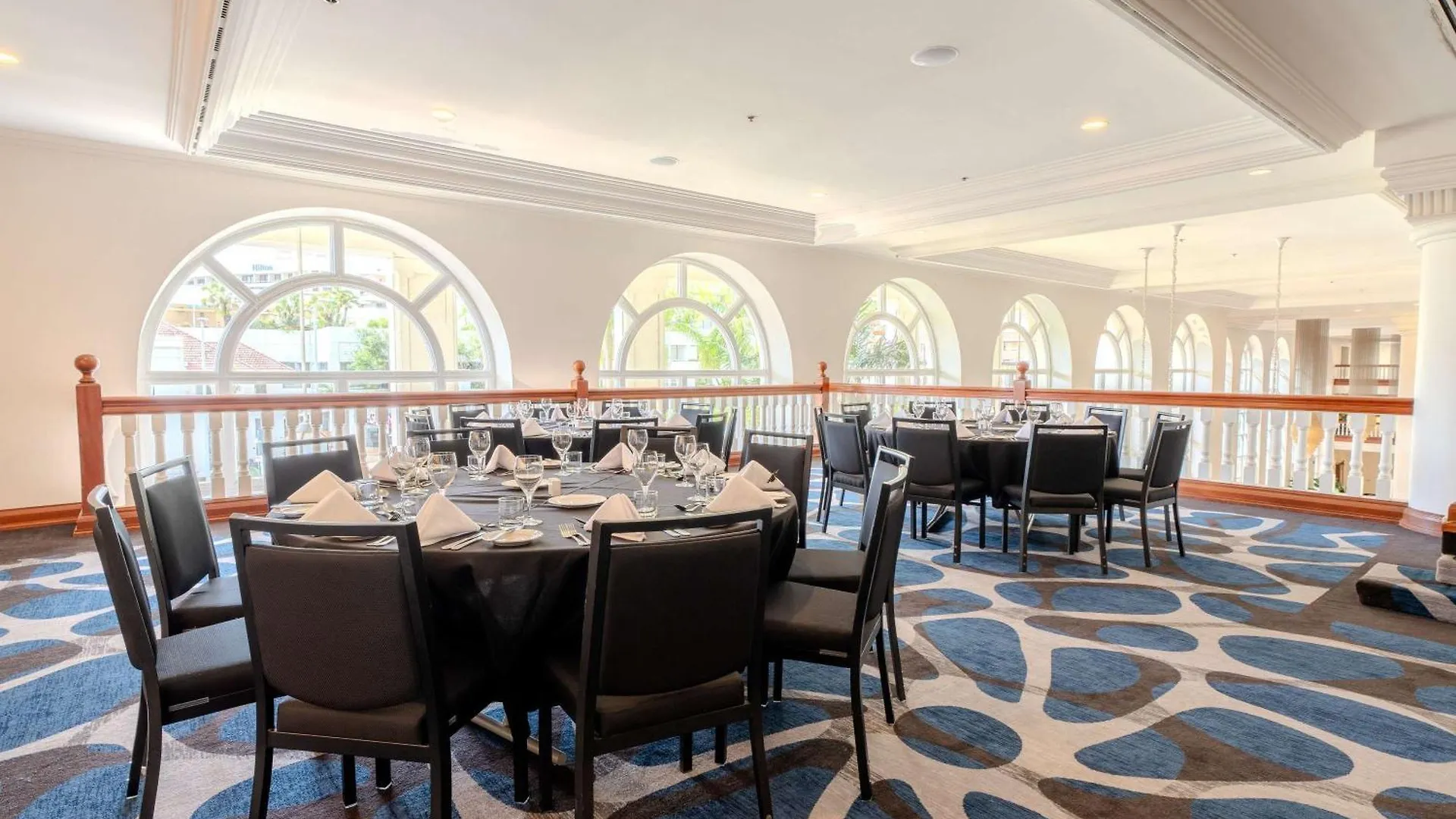 Hotel Pullman Cairns International 5*,  Australia