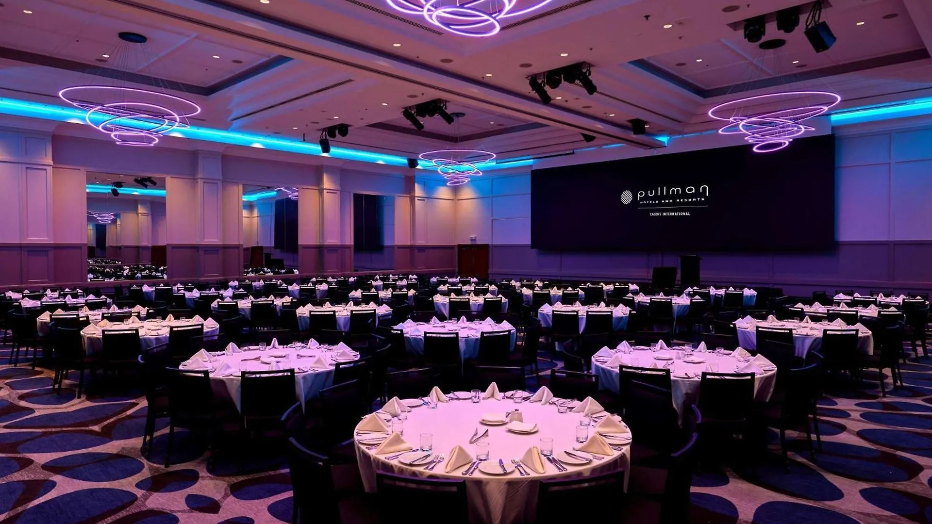 Pullman Cairns International Hotel