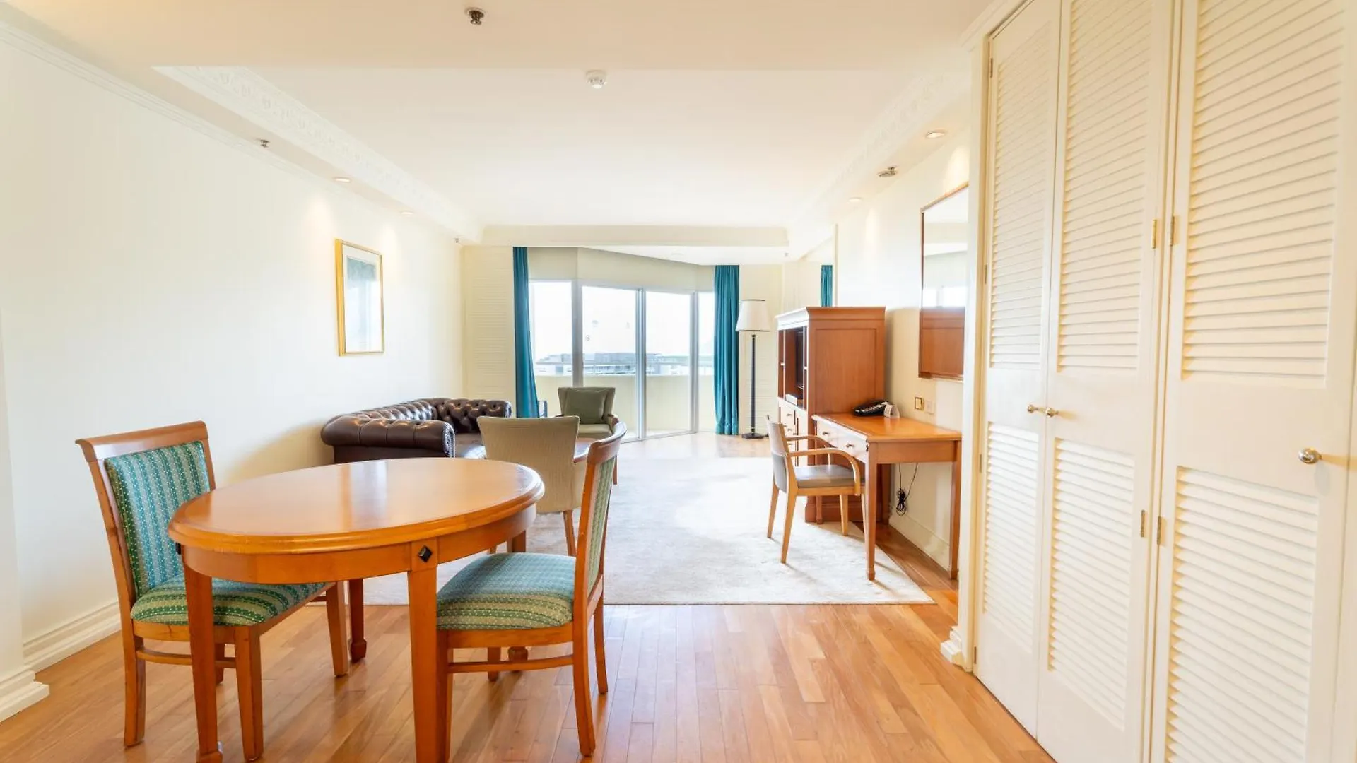 Pullman Cairns International Hotel