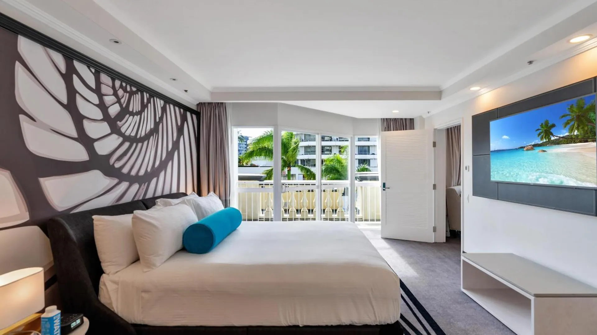 *****  Pullman Cairns International Hotel Australia